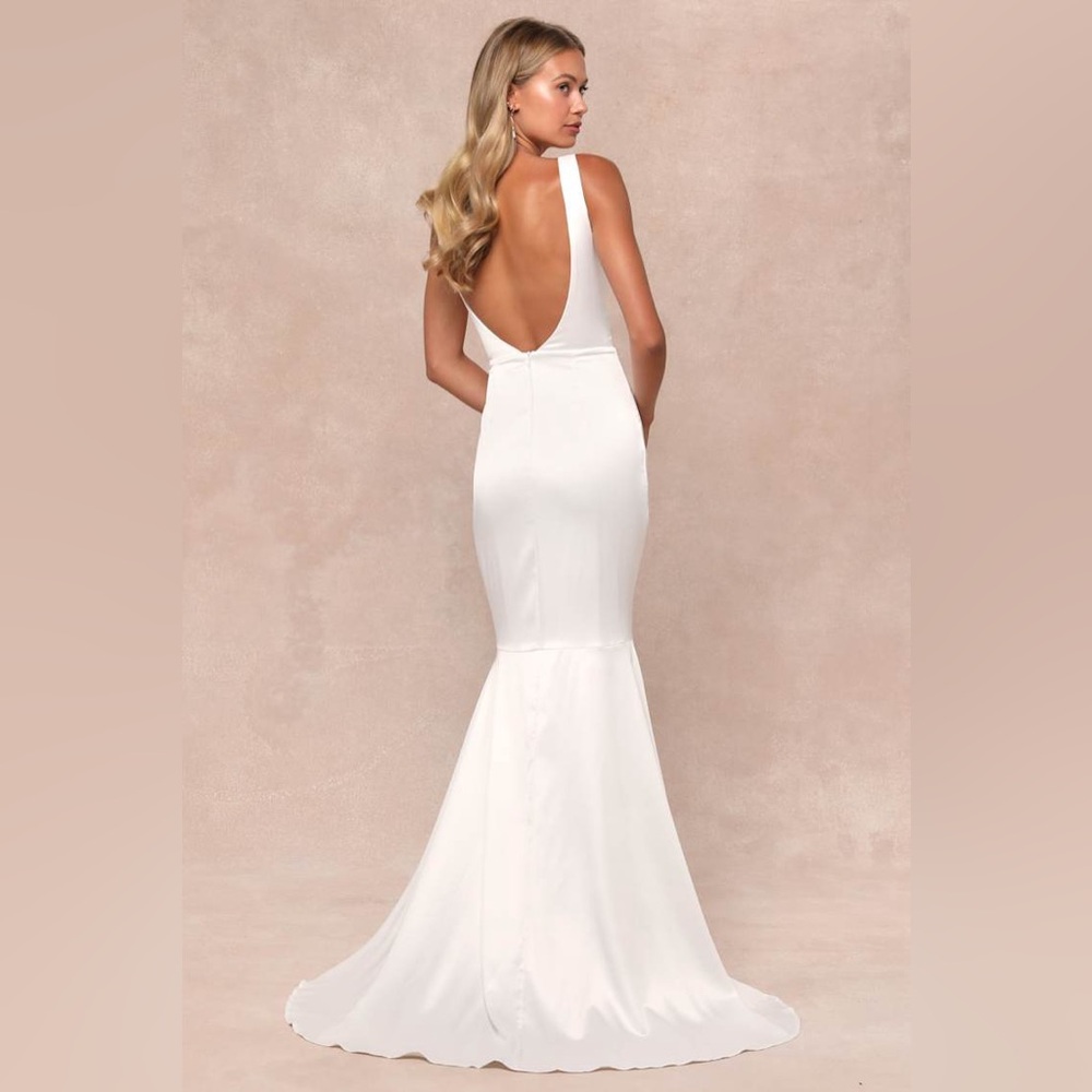 Lulu's White Open-Back Mermaid Wedding Dress